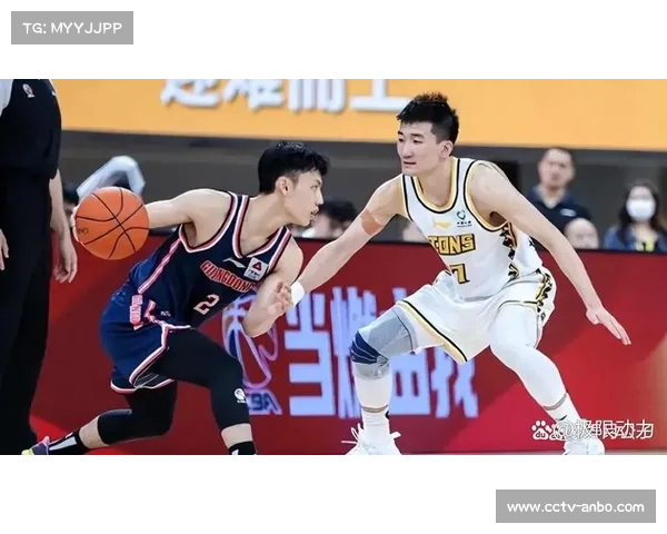 广厦双杀北京登顶积分榜，孙铭徽关键上篮锁定胜局